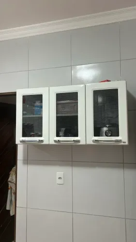 Armário Itatiaia com balcão - 13 portas e 4 gavetas