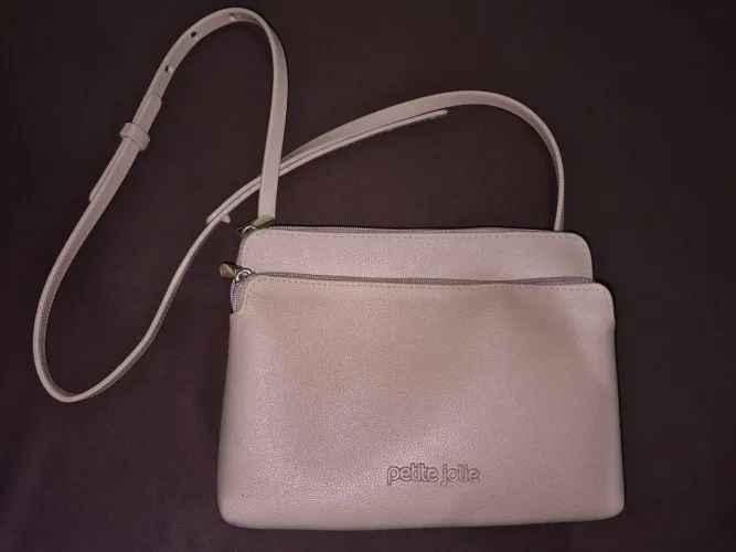 Vendo bolsa bege da Petite Jolie