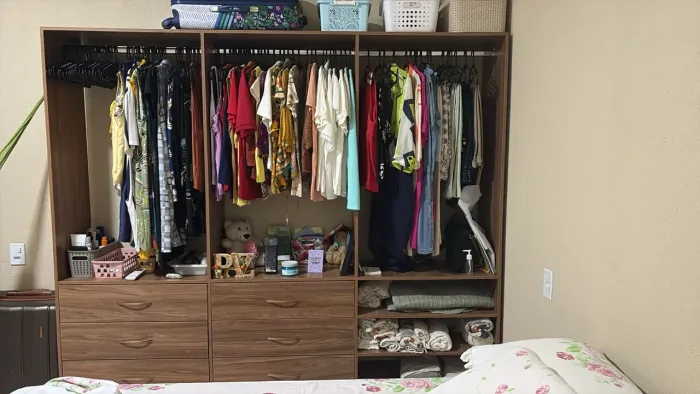 GUARDA ROUPAS