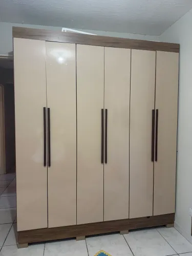 Guarda roupa casal