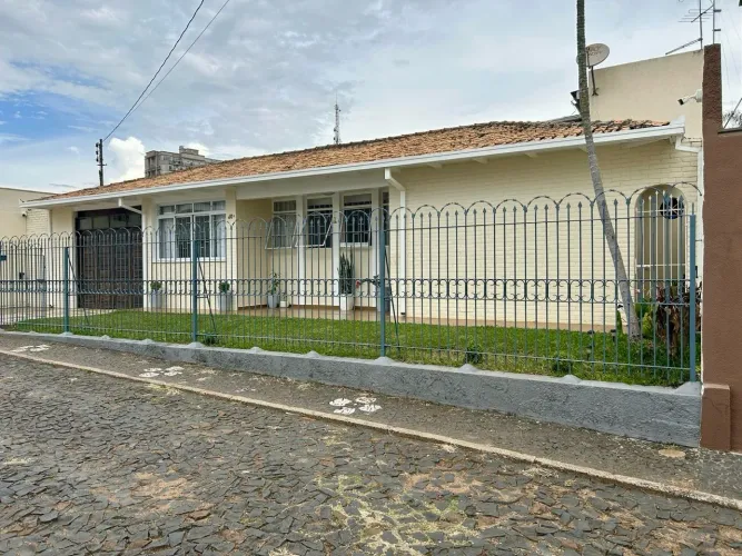 Casa Jardim Carvalho proximo Colegio Marista