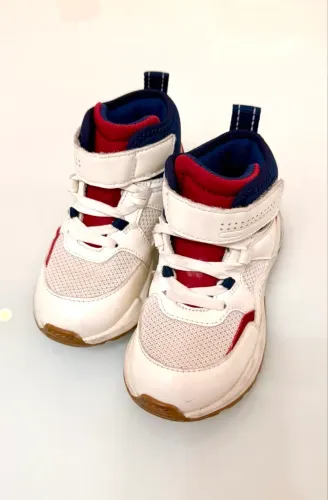 Tênis infantil Zara 24