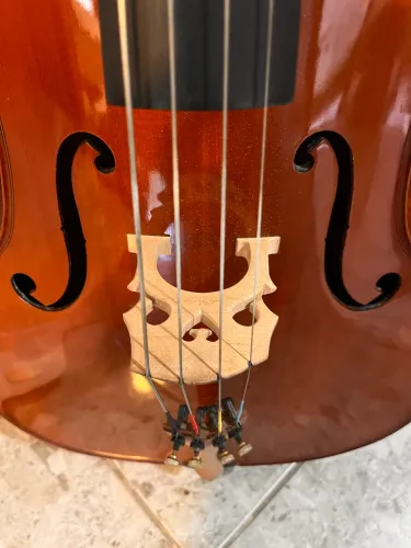 Violoncelo CE 200 - Cavalete de Luthier