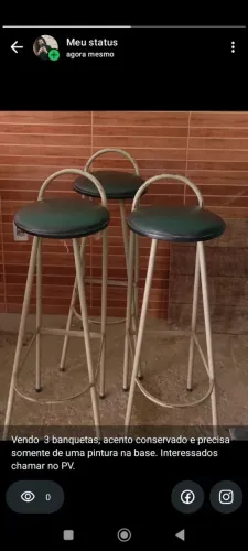 3 banquetas em ótimo estado, precisa somente de uma pintura na base, estofado em perfeito 
