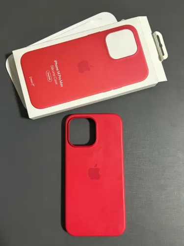 Capinha de Silicone vermelha - Original da Apple (com carregador de indução)
