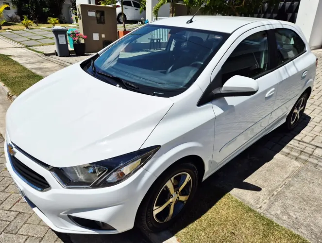 Chevrolet Onix Hatch LTZ 1.4 8V Flex Mec. 4P 2018