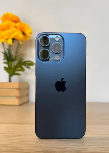 Phone 15 Pro 128GB Azul Bateria 85% Somente Aparelho Loja física <br>? 85% 