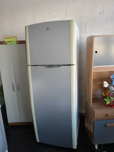 Geladeira GE Frost Free smart Fresh