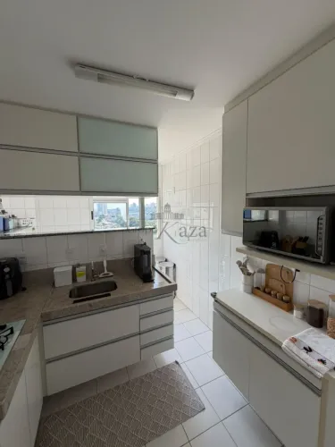 Apartamento - Jardim Satélite - Edifício Ilha de Andros - 2 Dormitórios - 64m².