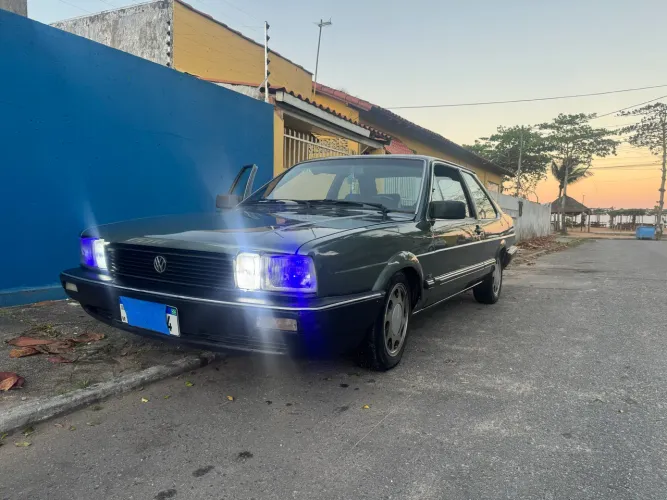 Volkswagen Santana Glsi / GLS 1.8/ 2.0 (álcool) 1988