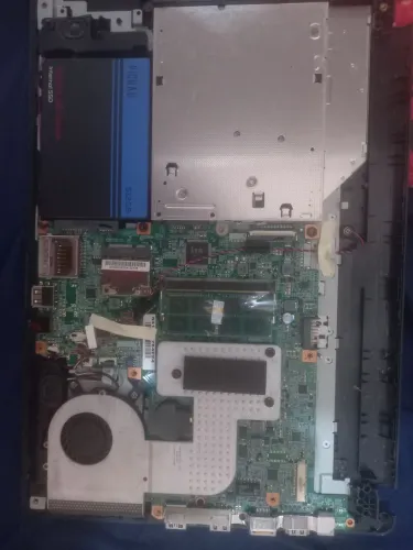 Carcaça de notebook(sem tela)modelo CCE