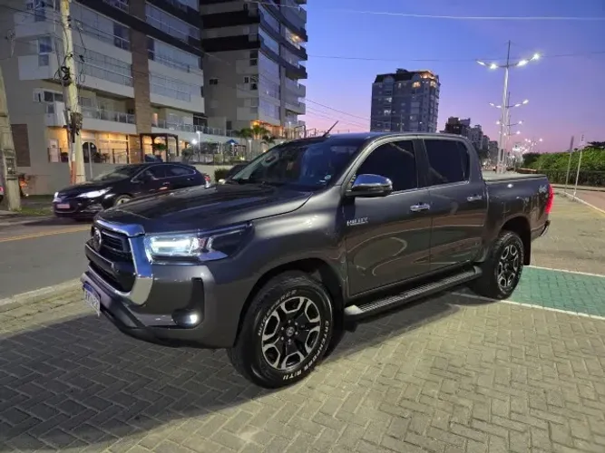 Toyota Hilux CD SRX 4X4 2.8 TDI 16V Diesel Aut. 2021