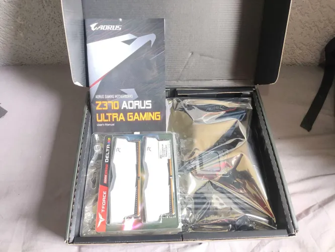? Kit Upgrade Gamer Intel i5 9600KF + Aorus Z370 Ultra Gaming + T-Force RGB