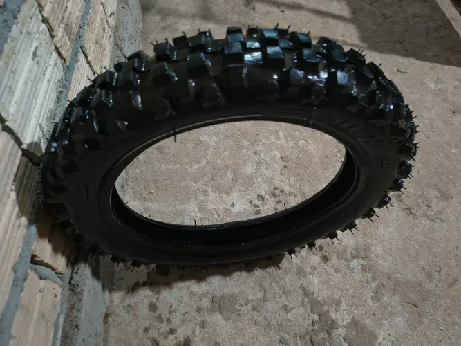 Pneu novo zerado para moto ? biz 125 