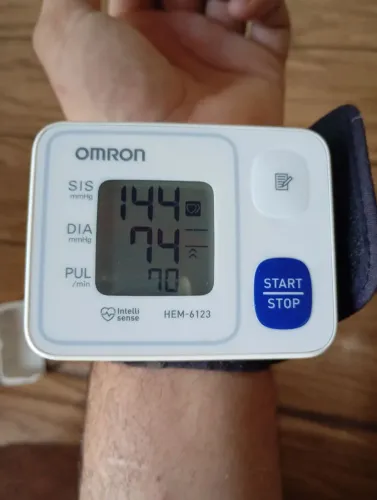 Medidor de pressão (não acompanha pilhas)