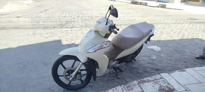 Biz 125 branca bege