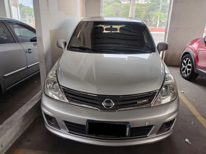 Nissan Tiida SL 1.8/1.8 Flex 16V Aut. 2011