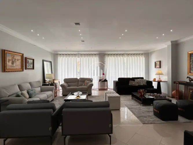 Casa 5 Dormitórios, Sendo 2 Suites