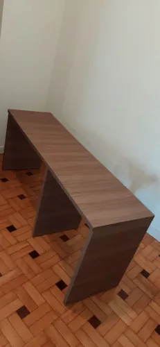 Escrivaninha toda em MDF (C 183 x L 50 X A 77,5)