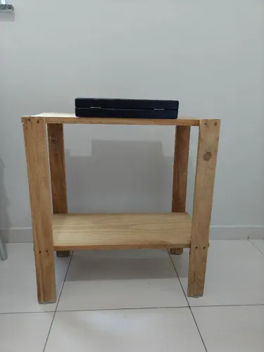 Prateleira para objetos e sapatos