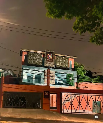Casa comercial de luxo em condomínio: 4 quartos, 4 salas, 7 banheiros, 4 vagas em Perdizes