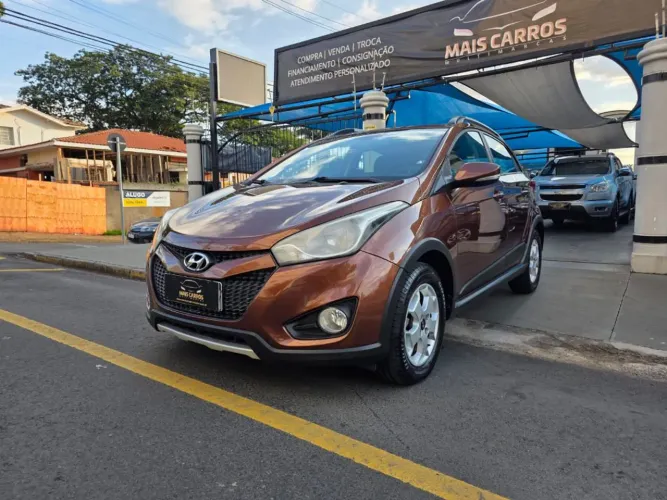 Hyundai HB20X Premium 1.6 Flex 16V Aut. 2013
