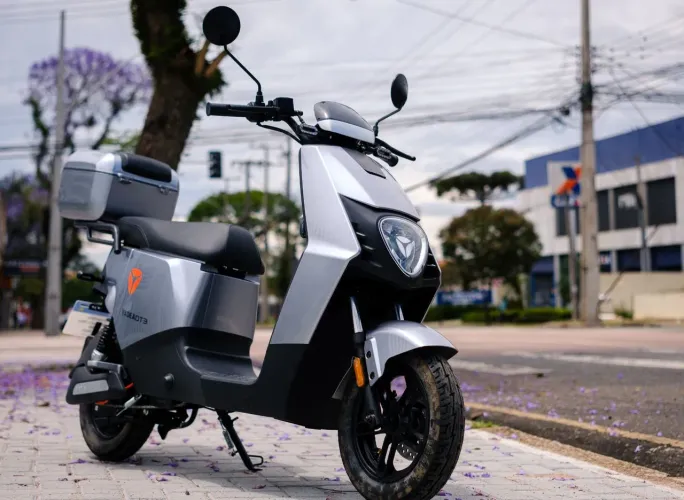 Autopropelido Yadea DT-3 (2025)