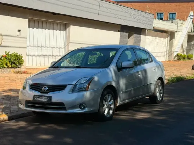Nissan Sentra S 2.0/ 2.0 Flex Fuel 16V Aut. 2013