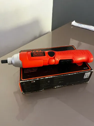 Parafusadeira Elétrica Black+Decker