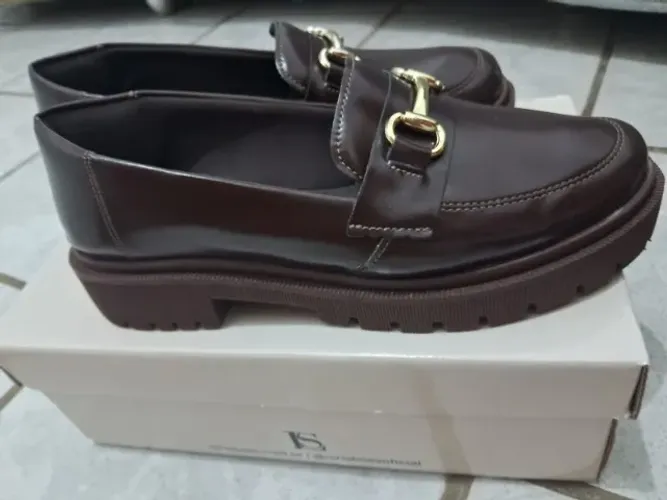Mocassin Feminino núm 37- Usado apenas 2x