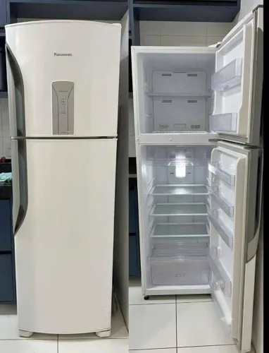 Geladeira Panasonic Frost Free NR-BT40B (220V)