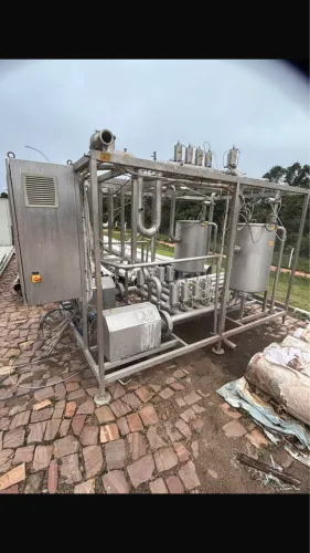 Sistema de Limpeza Cip Tetra Pak em Aço Inox com Manifold Alfa Laval