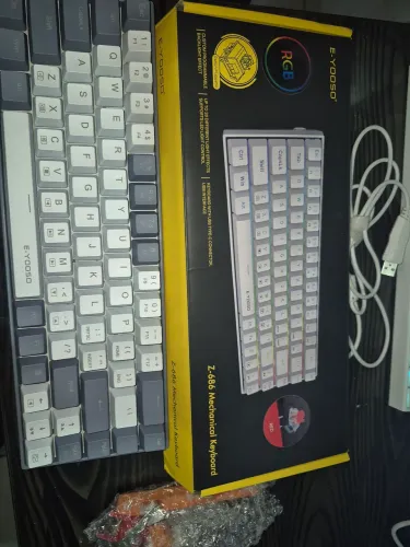 Teclado Mecânico Gamer Switch Red Hot Swap E-YOOSO Z686