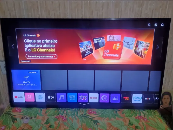 Vendo tv smartv LG 4k de 55 polegadas no o precinho pra hoje 