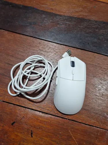 Mouse Rs7 (entrego via moto Uber)