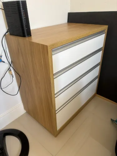 Móvel para quarto 100% Madeira