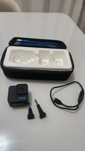 OPORTUNIDADE!! VENDO GO PRO 11 MINI USADA POUCAS VEZES