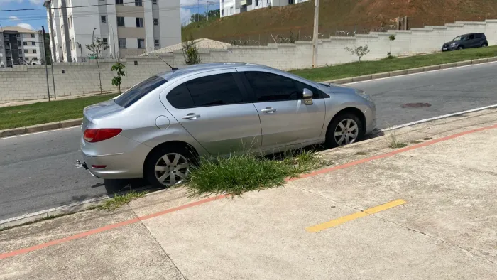 Peugeot 408 Sedan Allure 2.0 Flex 16V 4P Mec. 2014