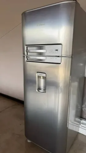 Peças da geladeira Eletrolux Dc49x