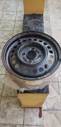 Roda Nissan livina