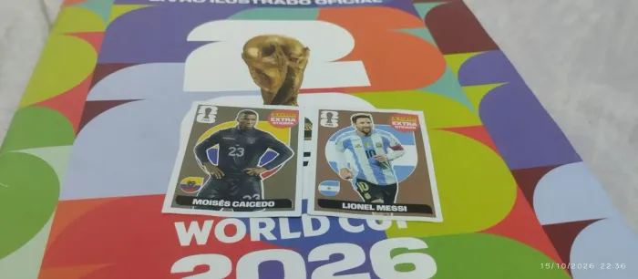 Vendo Lionel Messi bronze e Moisés caicedo Gold