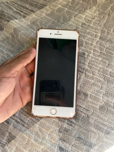 iPhone 8 Plus