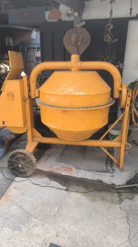 Vende-se uma bitoneira ,em ótimo estado 