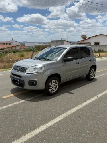 Fiat Uno Attractive 1.0 EVO Fire Flex 8V 5P 2016
