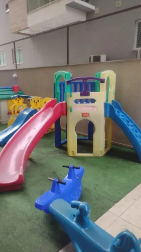 Escorrega infantil 