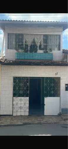 Vendo casa com dois andares no Jardim América/Janaína