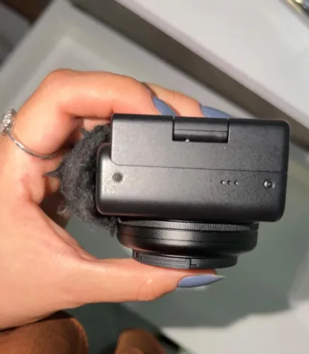 CÂMERA SONY PROFISSIONAL ZV-1f