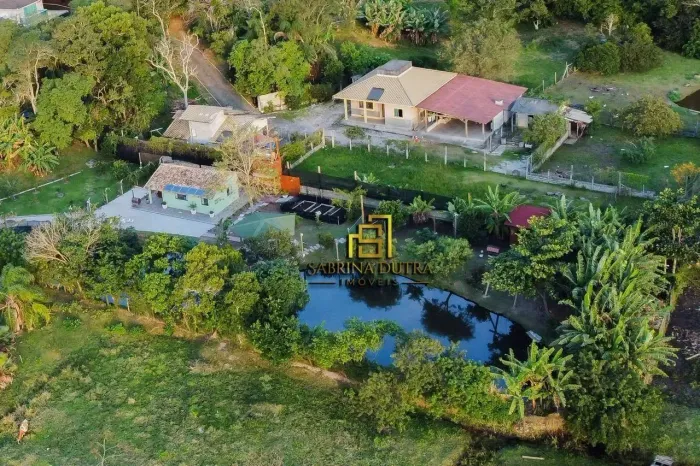 Sítio com 5 dormitórios à venda, 17000 m² por R$ 3.900.000,00 - Vargem Pequena - Florianóp