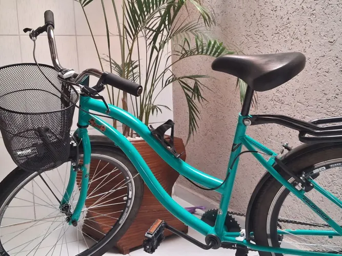 Linda Bicicleta feminina novíssima