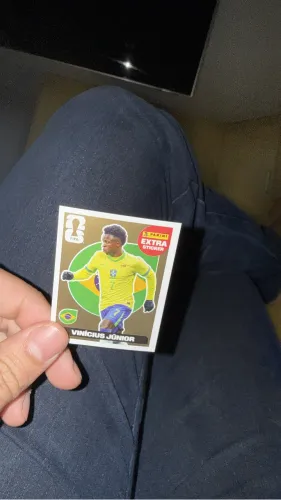 Figurinha Vinícius Júnior legend Gold